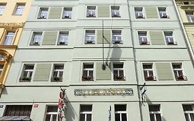 Aparthotel Lublanka Prag Exterior photo